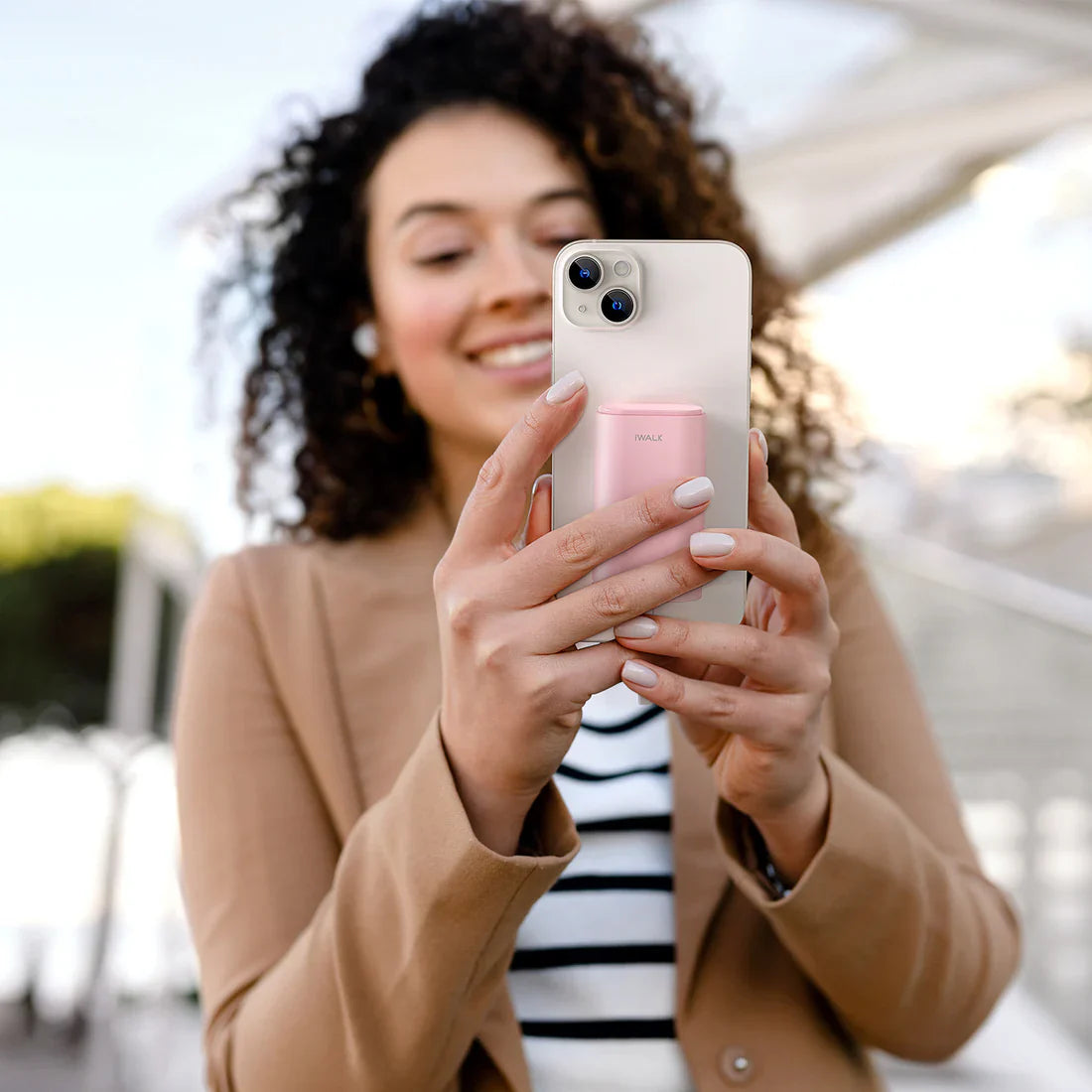 iWALK LinkPod Y |Built-In Lightning Cable Portable Charger
